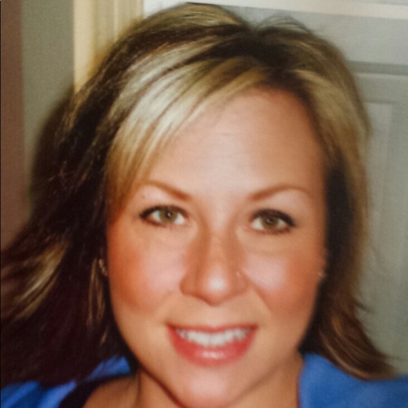 Meet your Posher...Jen - Picture 1 of 1